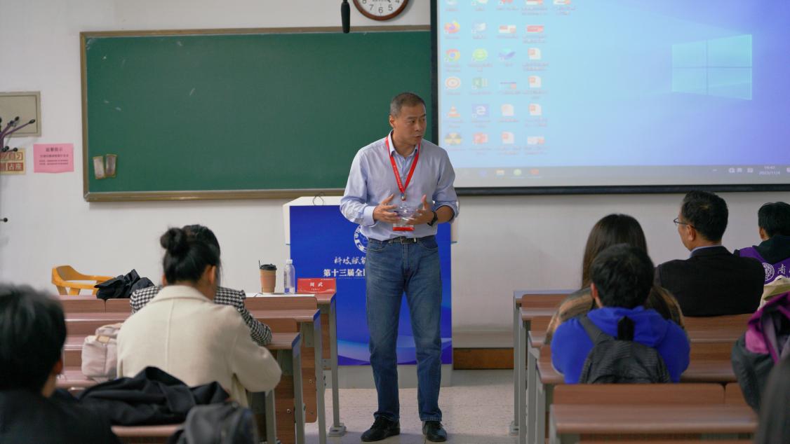 cebb4b87e45a4ed488175ec8f62737b8